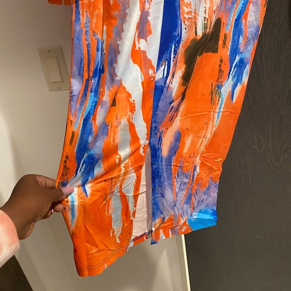 New Gorgeous long Sleeves Sexy Dress - Picture 3 of 3